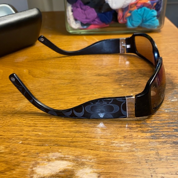 Coach Black Signature C Sunglasses not in Coach Case - Picture 6 of 11